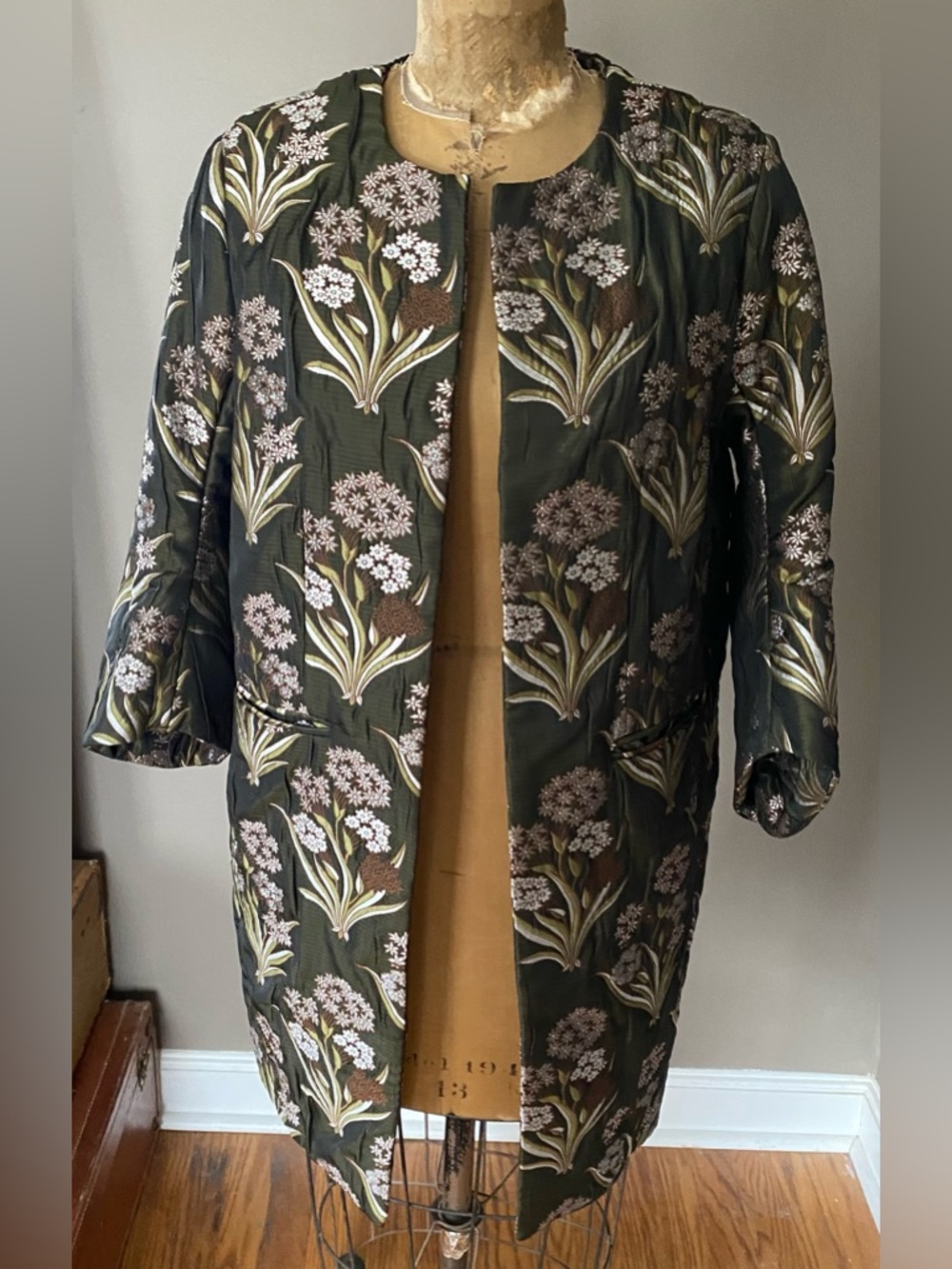 H&M Embroidered Floral Jacquard Kimono Jacket Green Artwear Open Front Size 6 - Picture 3 of 10